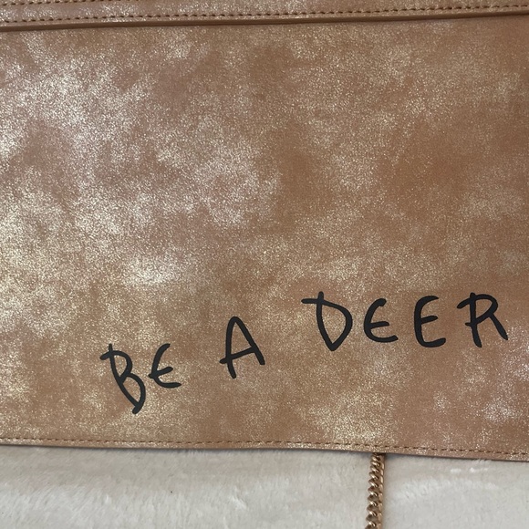 Betsey Johnson Tan and Black Crossbody EUC - Picture 5 of 9